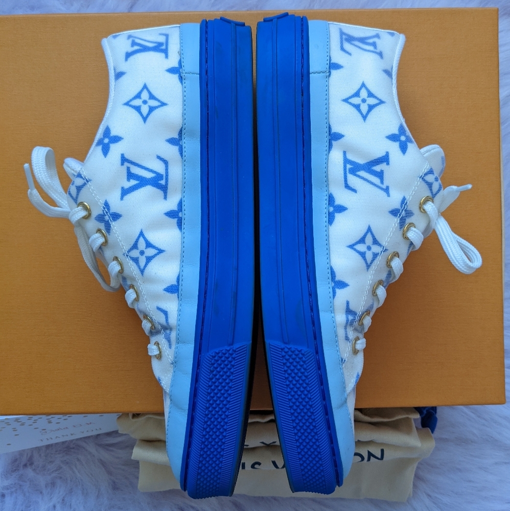 Louis Vuitton Sneakers. - Picture 2 of 11